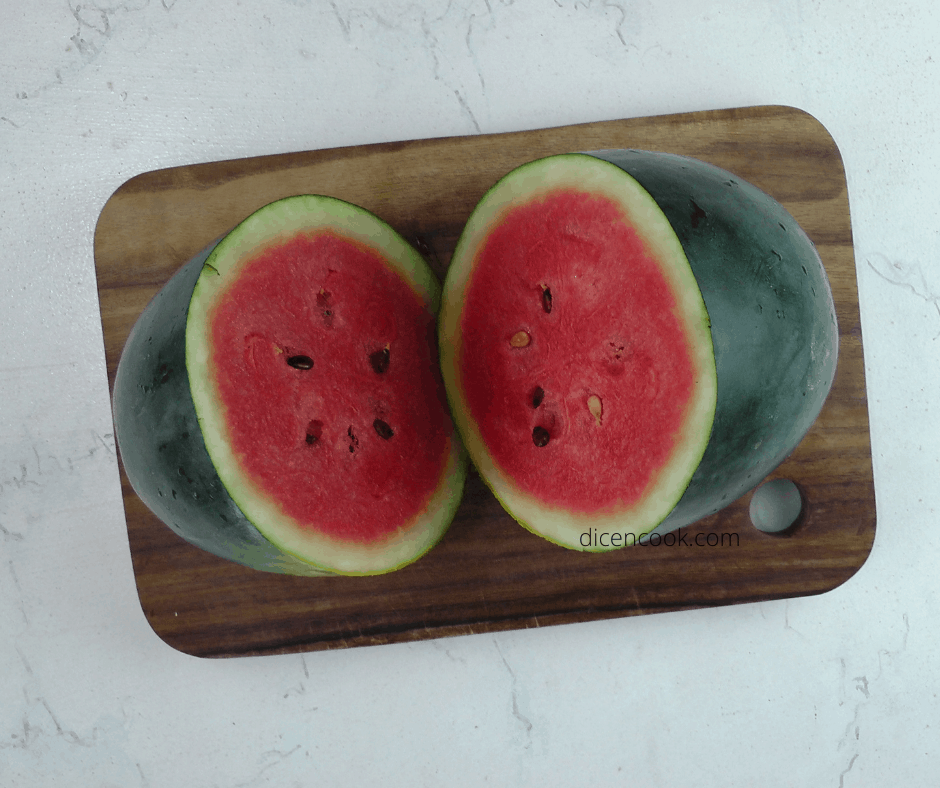 Watermelon rind cutting