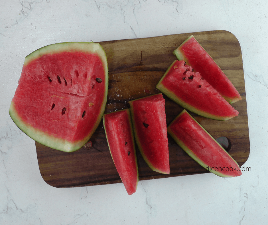 Watermelon rind cutting