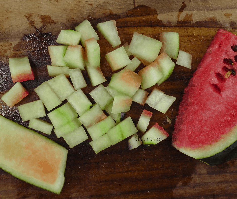 Watermelon rind cutting