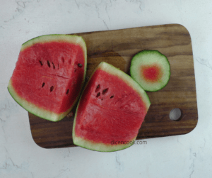 Watermelon rind cutting