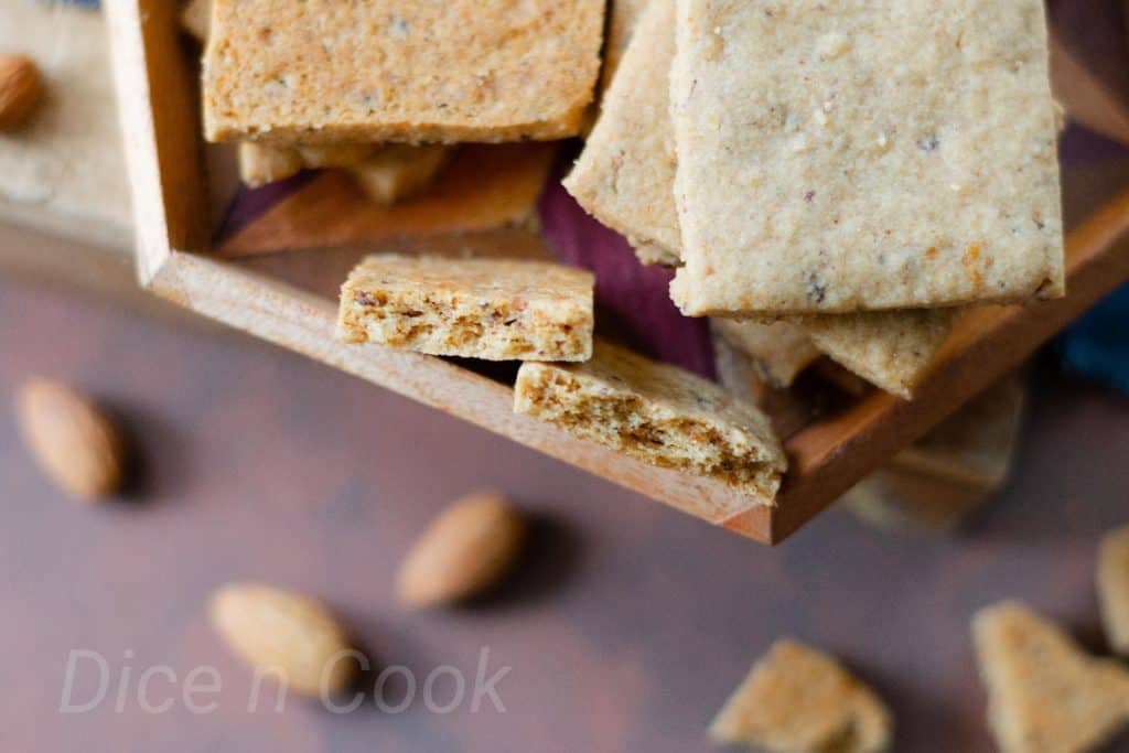 Eggless-almond-ghee-residue-biscuits