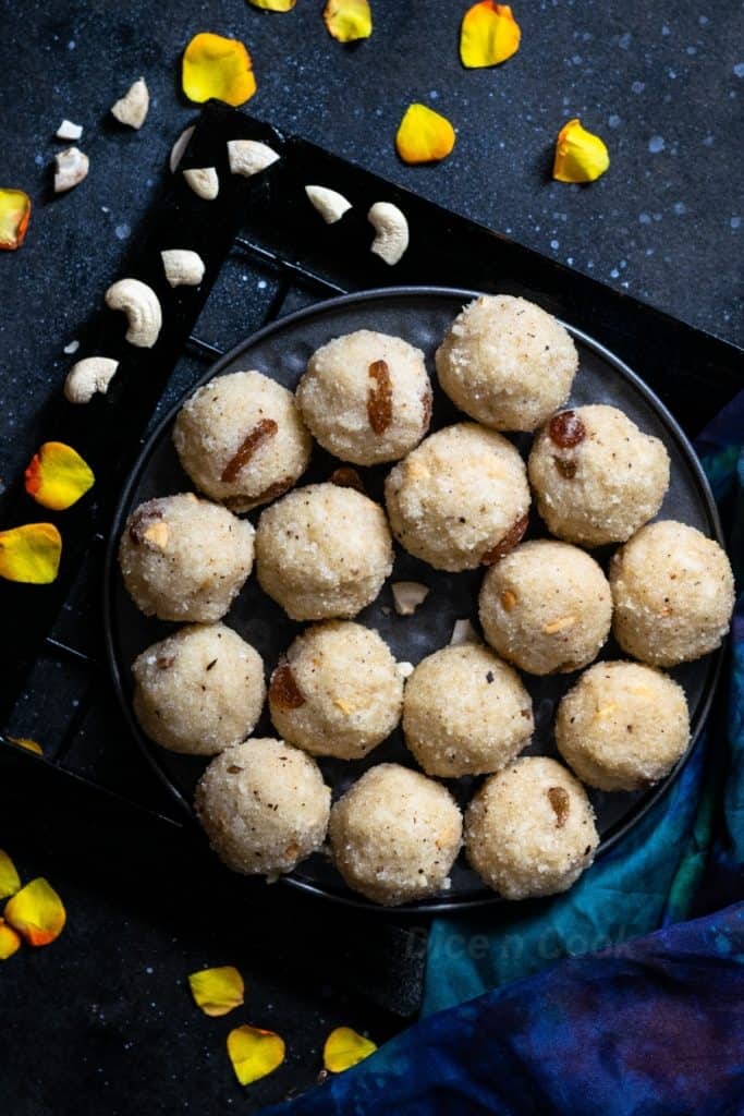 Rava Laddu | Rava Ladoo | Sooji Ladoo
