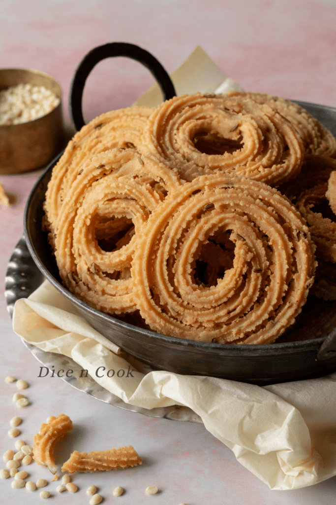 Urad dal Chakli